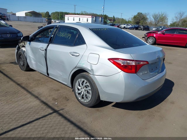 2T1BURHE6KC134196 Toyota COROLLA LE