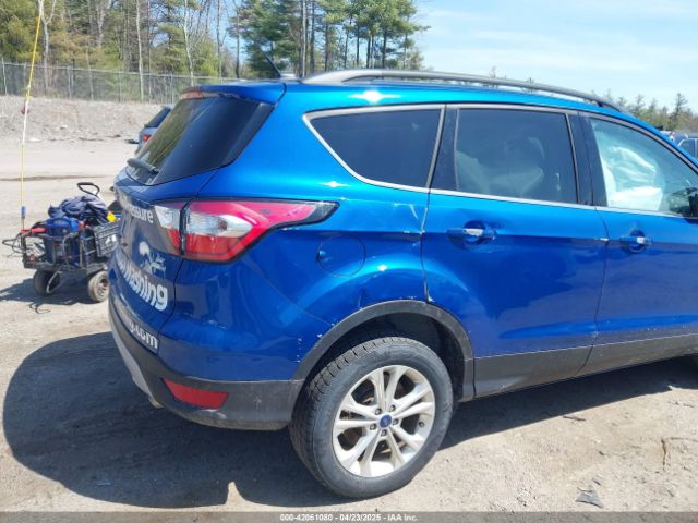 1FMCU9GD4JUB40444 Ford ESCAPE SE