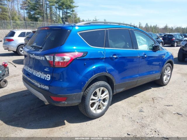 1FMCU9GD4JUB40444 Ford ESCAPE SE