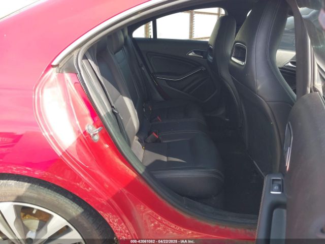 WDDSJ4GB8KN763013 Mercedes-Benz CLA 250 4MATIC