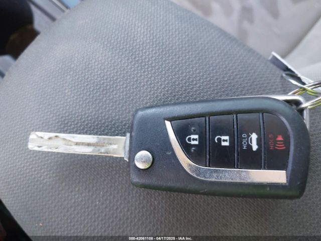 JTDEPRAE3LJ010391 Toyota COROLLA LE