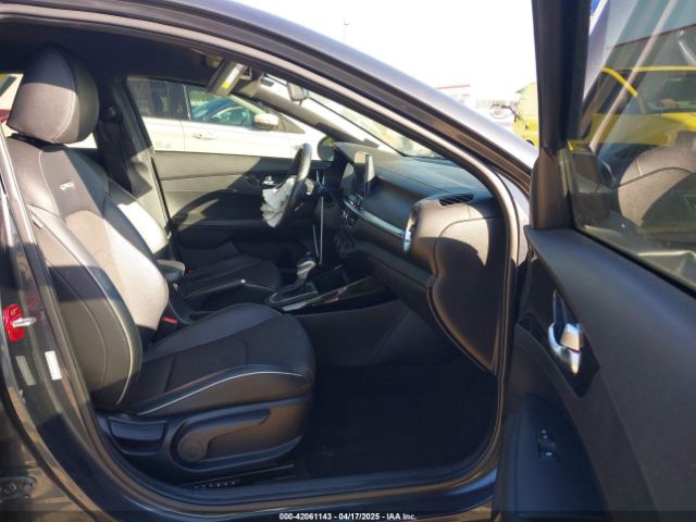 3KPF34AD7LE230138 KIA Forte Gt-line