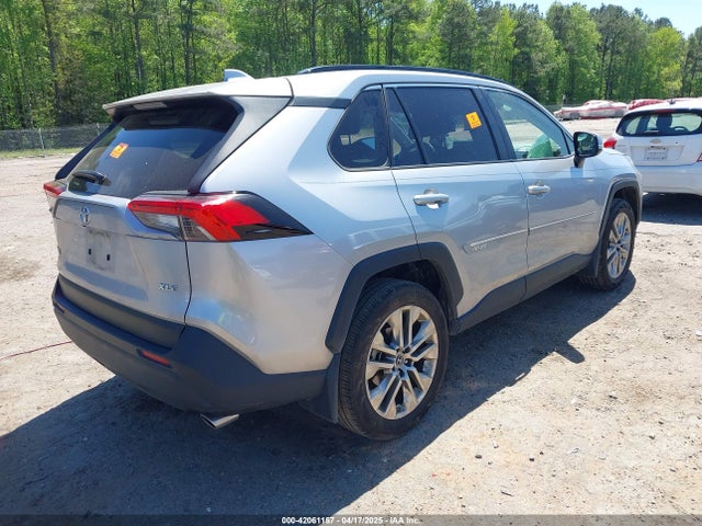 Toyota Rav4 Xle Premium 2019 JTMC1RFV5KJ002874 Image 4