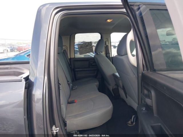 1C6RR6FG7LS114615 RAM 1500 Classic Tradesman  4x2 6'4 Box