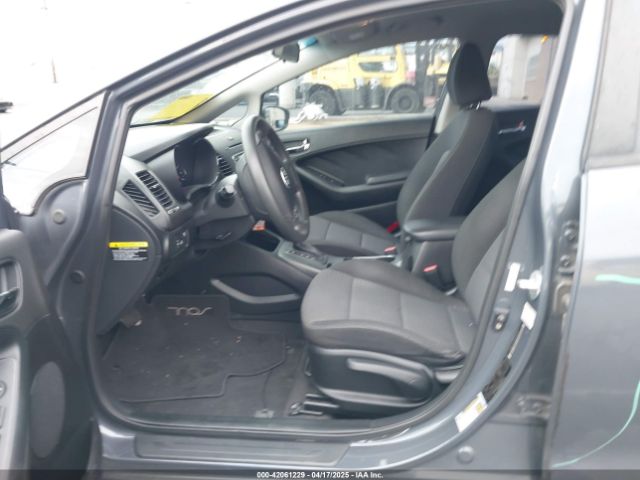 KNAFX4A65G5603679 KIA FORTE LX