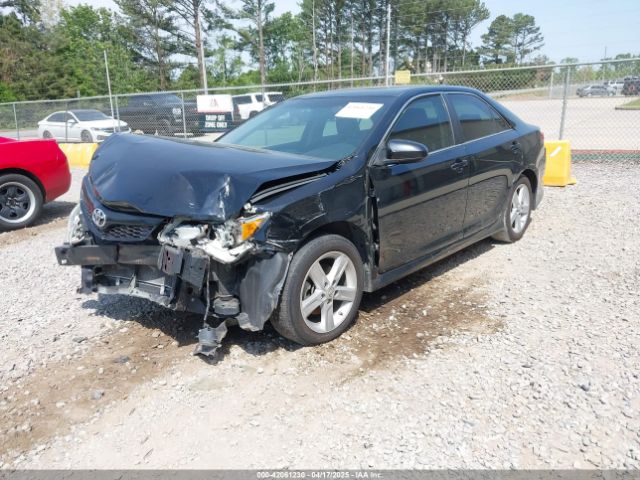 4T1BF1FK1EU424661 Toyota CAMRY SE
