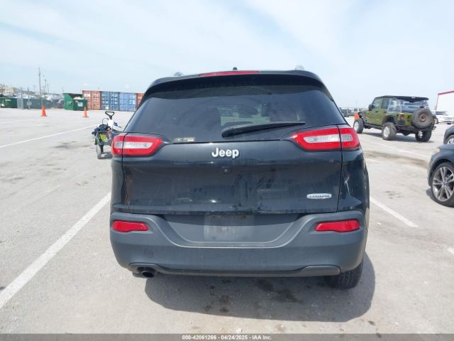 1C4PJLCB7GW201332 Jeep Cherokee Latitude