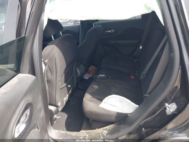1C4PJLCB7GW201332 Jeep Cherokee Latitude