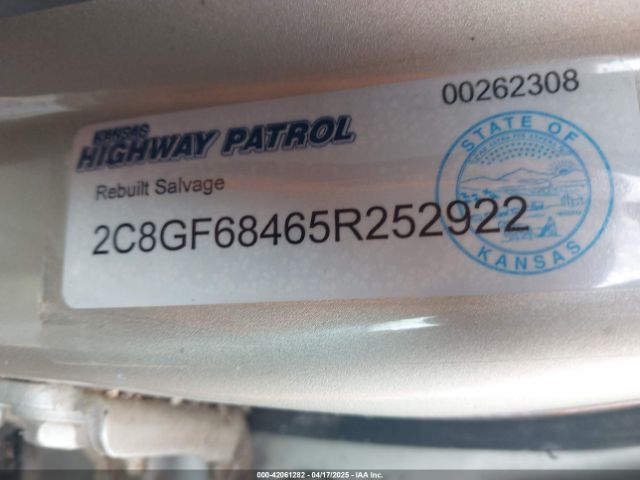 2005 CHRYSLER PACIFICA 2C8GF68465R252922 Photo 8