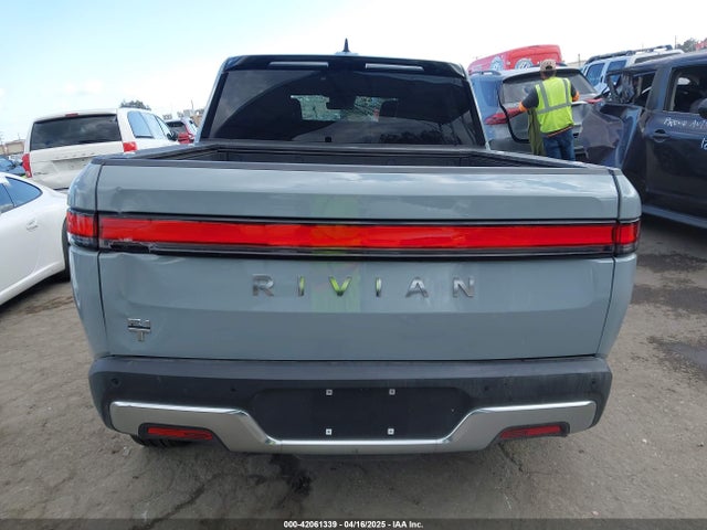 Rivian r1t 2023 7FCTGBAA9PN027894 Image 29