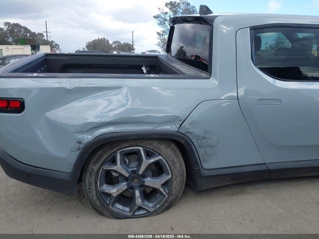 Rivian r1t 2023 7FCTGBAA9PN027894 Image 34