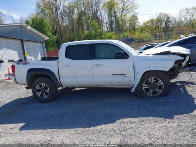 5TFCZ5AN9HX061330 Toyota Tacoma Trd Sport