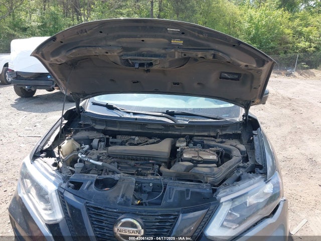 5N1AT2MV2JC809749 Nissan ROGUE SV