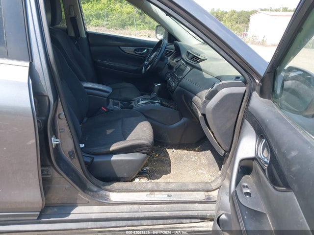 5N1AT2MV2JC809749 Nissan ROGUE SV
