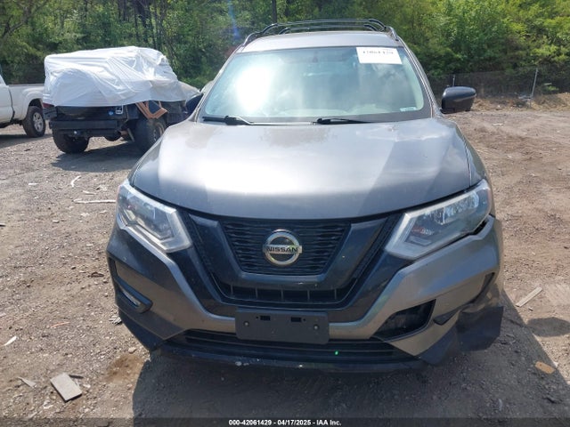 5N1AT2MV2JC809749 Nissan ROGUE SV