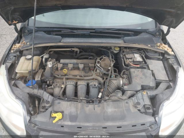 1FADP3F27EL420910 Ford FOCUS SE