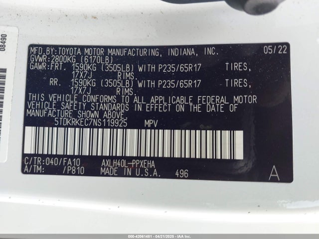5TDKRKEC7NS119925 Toyota SIENNA LE