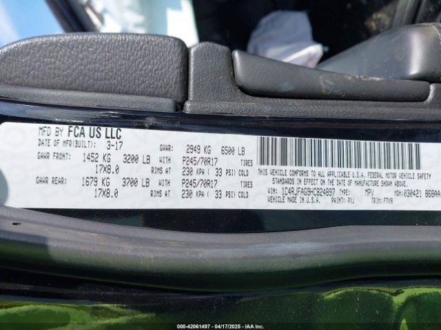 1C4RJFAG9HC824897 Jeep Grand Cherokee Laredo 4x4