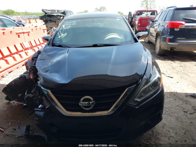 1N4AL3AP6HC260895 Nissan 2017