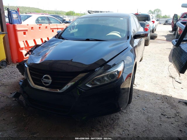 1N4AL3AP6HC260895 Nissan 2017