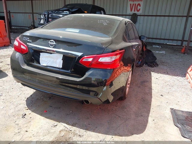 1N4AL3AP6HC260895 Nissan 2017