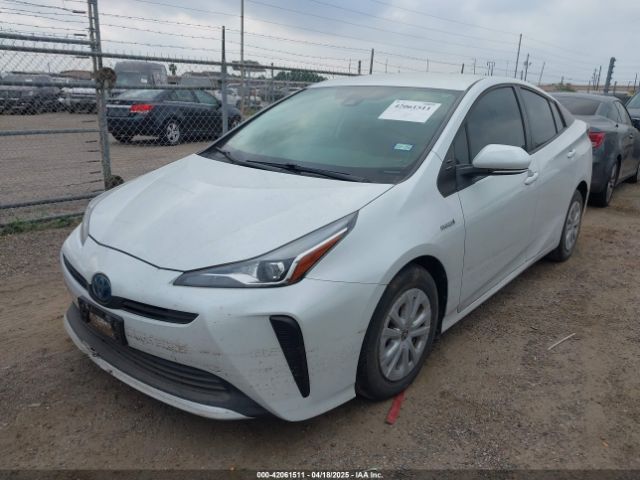 JTDKAMFU5M3132103 Toyota Prius L Eco