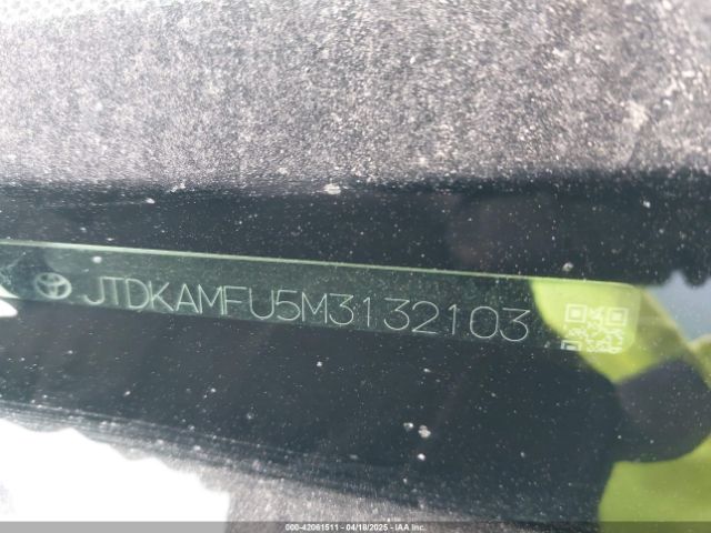 JTDKAMFU5M3132103 Toyota Prius L Eco