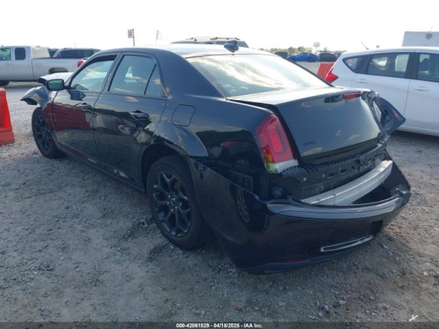 2017 CHRYSLER 300 2C3CCAGG1HH530132 Photo 2