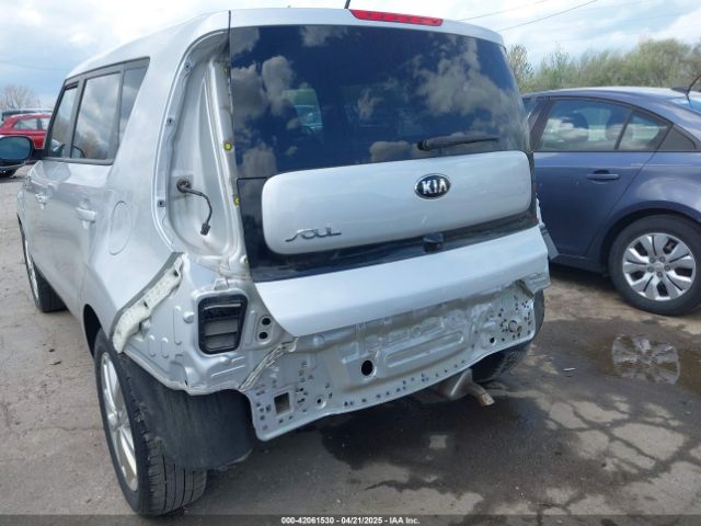 KNDJP3A53J7510640 KIA SOUL +
