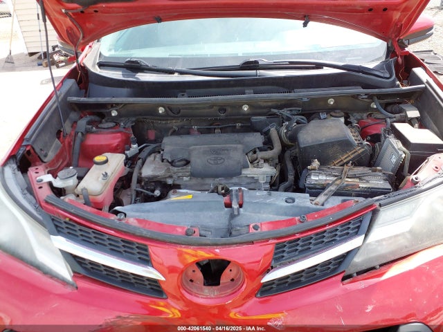 2T3RFREV1FW303100 Toyota Rav4 Xle