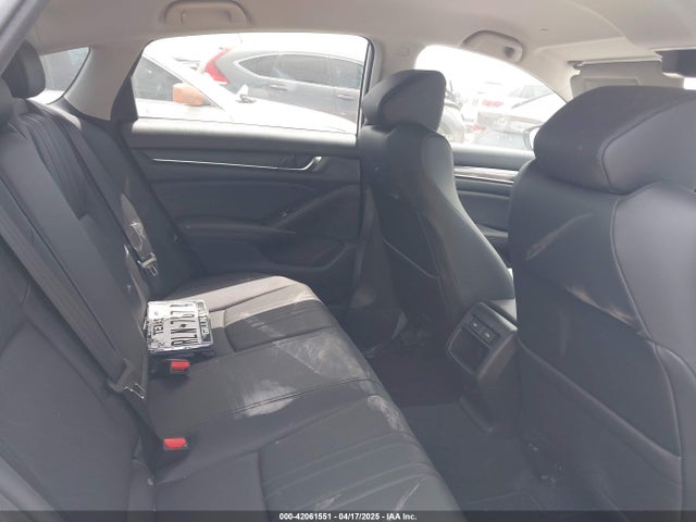 1HGCV1F45NA021573 Honda Accord Sport Special Edition