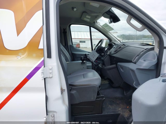 1FTYE1ZM3HKB35196 Ford Transit-150