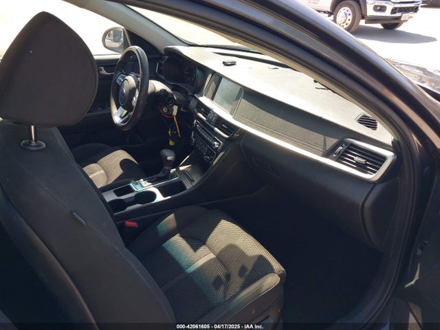 5XXGT4L30KG276568 KIA Optima Lx
