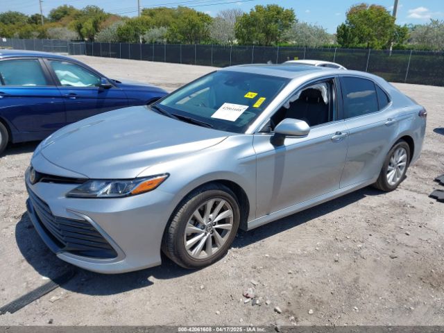 4T1R11AK3RU909197 Toyota CAMRY LE