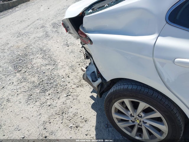 4T1C11AKXMU572963 Toyota CAMRY LE