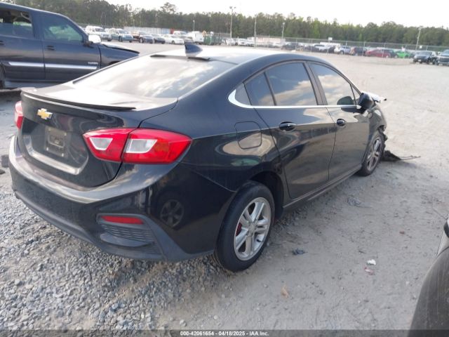 2018 CHEVROLET CRUZE 1G1BE5SM1J7105705 Photo 3