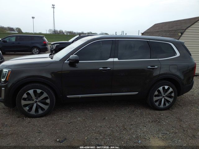 5XYP64HC3NG279240 KIA Telluride S