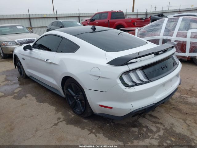 2022 FORD MUSTANG 1FA6P8CF8N5109343 Photo 2