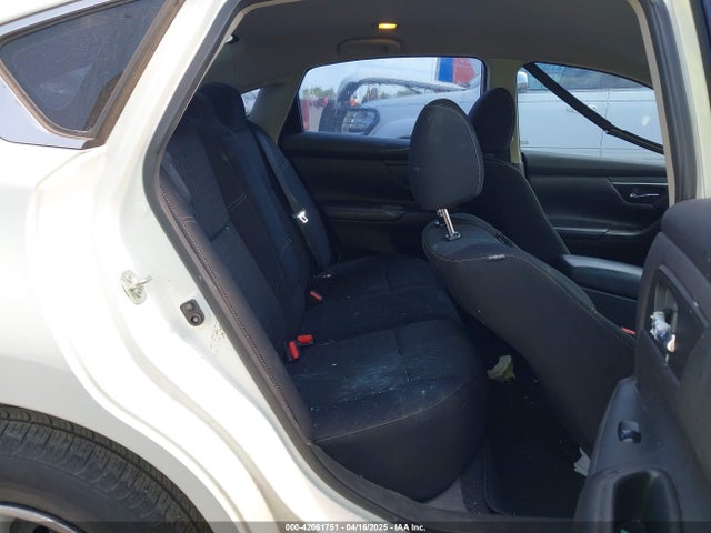 1N4AL3AP8HN356581 Nissan Altima 2.5 S