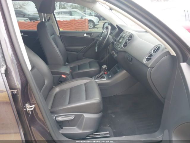 WVGBV7AX0GW516831 Volkswagen TIGUAN S