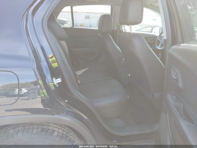 KL7CJPSM7NB568709 Chevrolet Trax Awd Lt