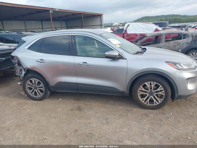 1FMCU0H62NUA17825 Ford ESCAPE SEL