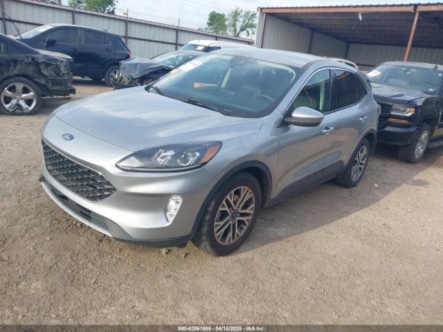 1FMCU0H62NUA17825 Ford ESCAPE SEL