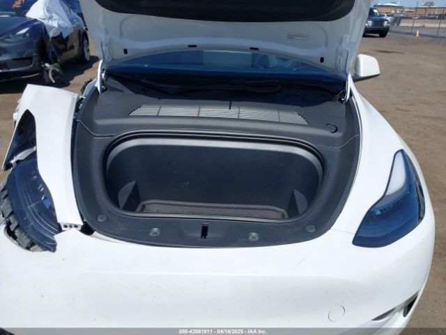2023 TESLA MODEL Y 7SAYGAEE2PF839171 Photo 9