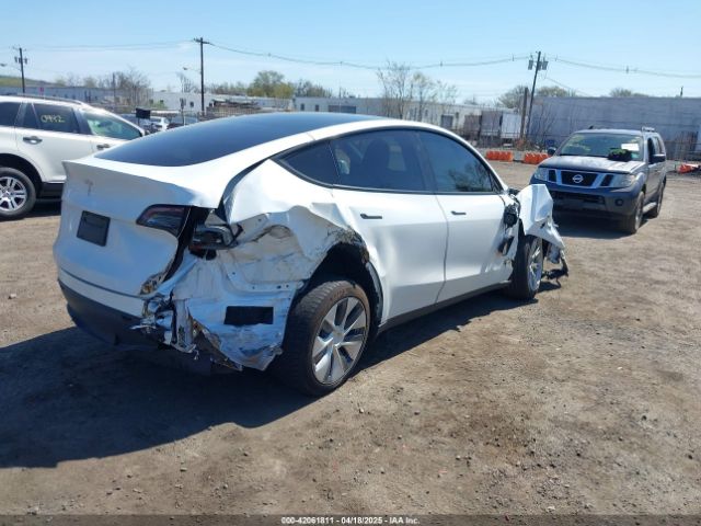 2023 TESLA MODEL Y 7SAYGAEE2PF839171 Photo 3