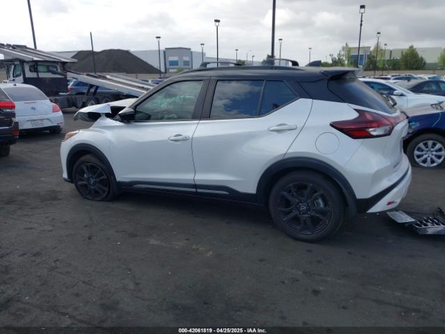 3N1CP5DV6NL519806 Nissan Kicks Sr Xtronic Cvt