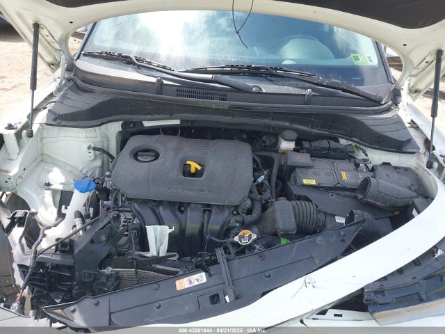KNDJ23AU9P7865682 KIA SOUL LX