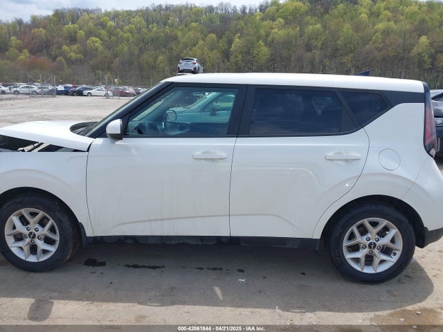 KNDJ23AU9P7865682 KIA SOUL LX