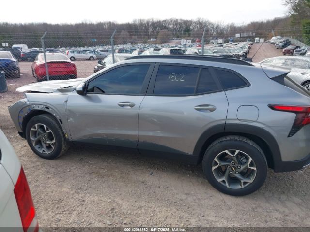 KL77LHE21RC028381 Chevrolet Trax Fwd Lt