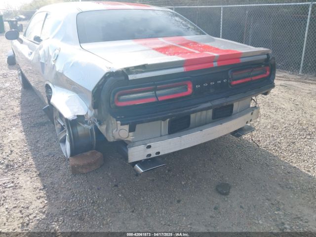 2C3CDZBT0HH608982 Dodge Challenger R/t